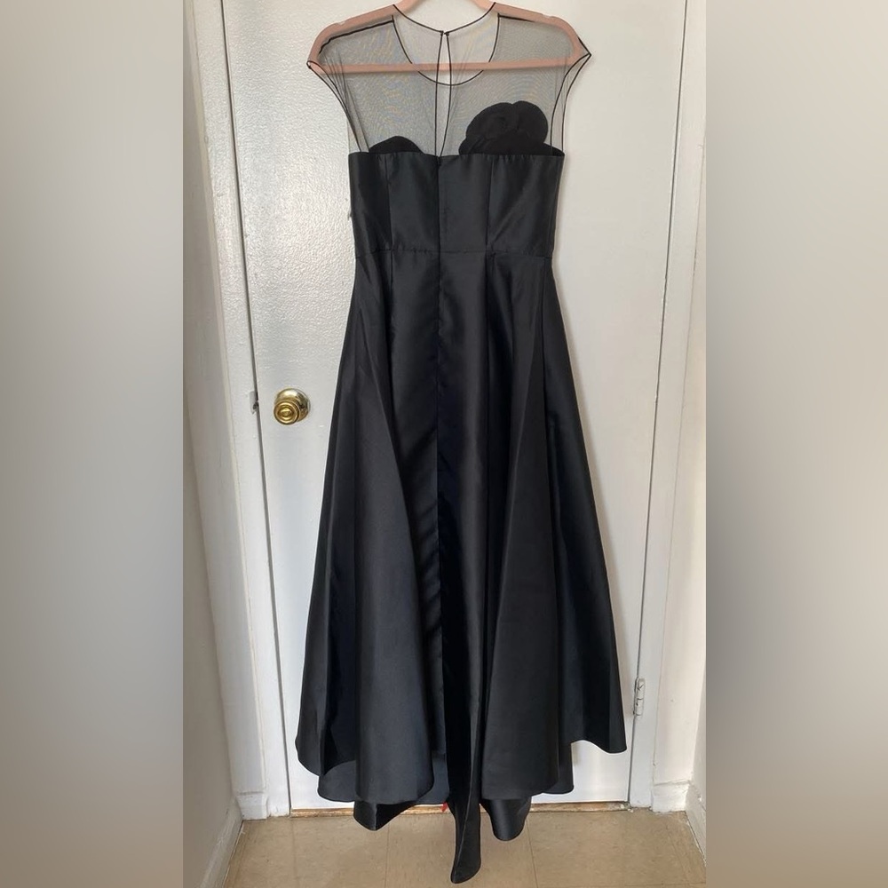 NWT Sachin & Babi Blakely Stretch Tulle Flower Adorned Gown - Jet Black Size 6 - Picture 6 of 7